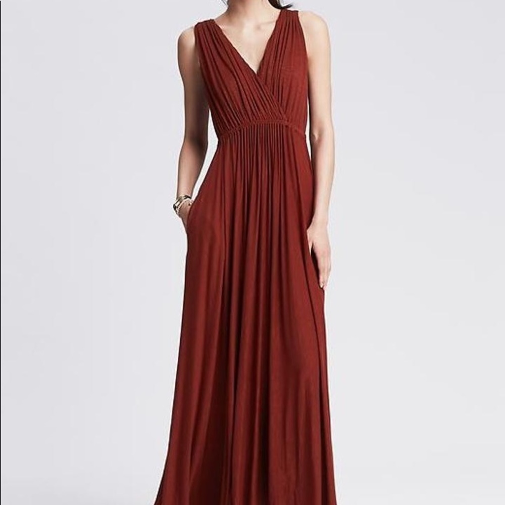 Banana Republic Patio V neck Patio Dress Brick Red